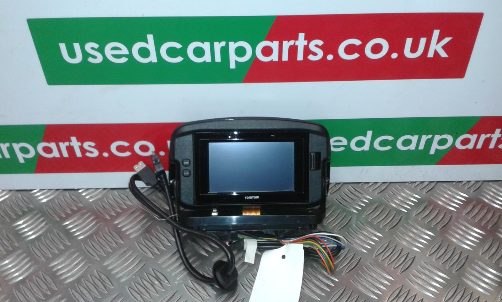 2011 TOYOTA AYGO YARIS NAVIGATION TOMTOM SCREEN SAT NAV eBay